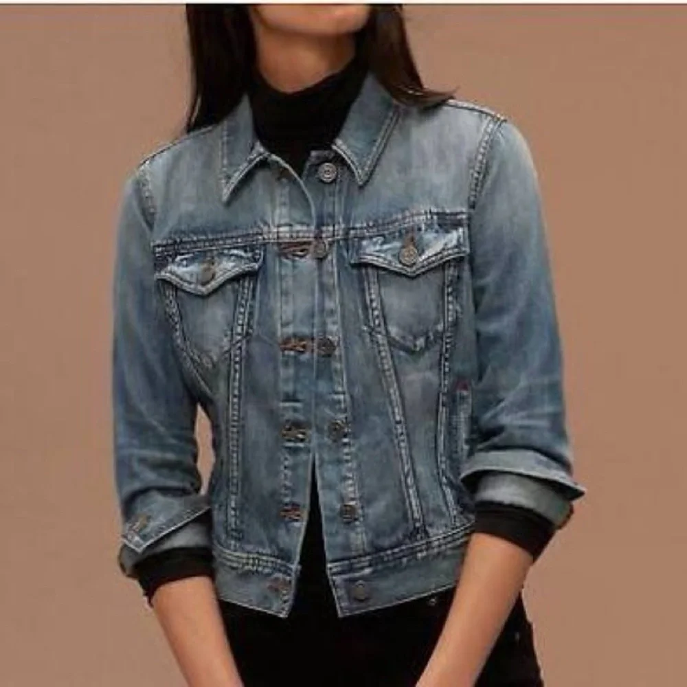Aritzia Talula Classic Blue Jean Jacket | Size Medium | Excellent PreāLoved - Picture 1 of 4